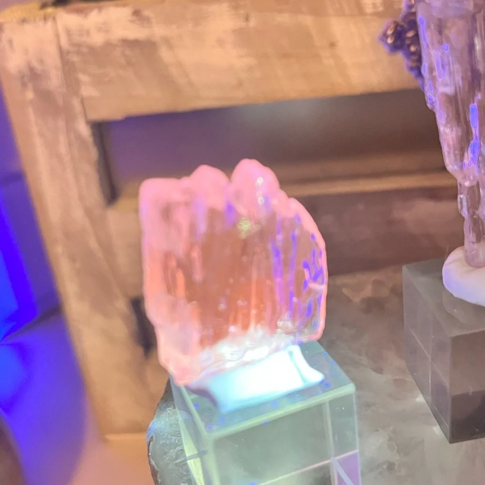 Kunzite - Picture 6 of 10